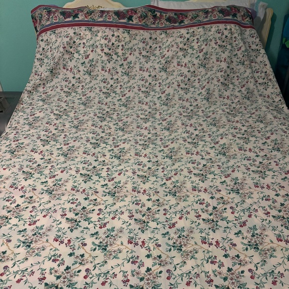 Maroon and Emerald Floral Twin Sheet Set - Picture 1 of 3